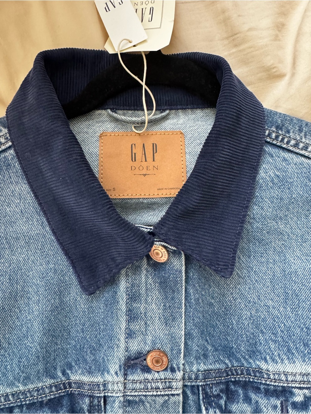 NWT Gap x DÔEN Oversized Icon Denim Jacket with Navy Corduroy Collar - Picture 7 of 11